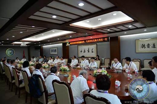 香港蓬瀛仙馆和马来西亚北海斗母宫一行拜访中国道教协会