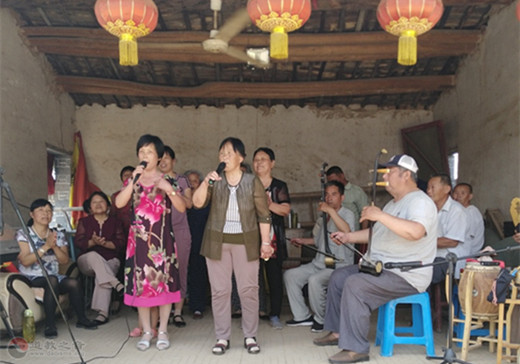 山东省临清市皇殿岗玉皇庙举办义诊活动