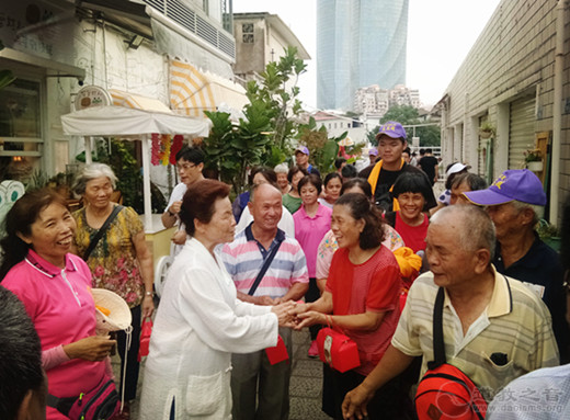 厦门朝宗宫首迎台南市学甲天玉殿信众一行