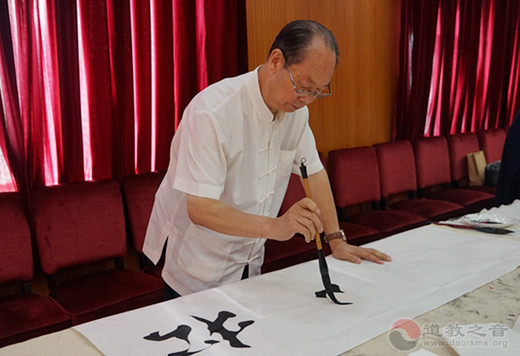 北京市西城区组织民族宗教界举办“庆祝新中国七十华诞 不忘初心 同心同行”爱国主义教育活动