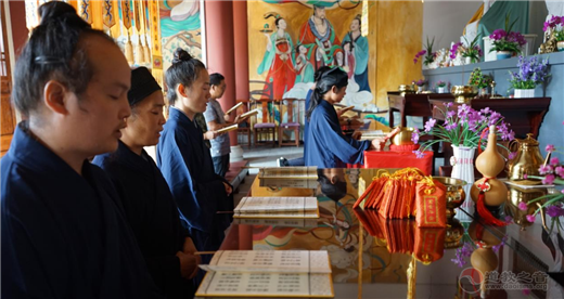 湖南道教宫观举行纪念抗日战争暨世界反法西斯战争胜利74周年祈福法会-道音文化