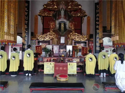 湖南道教宫观举行纪念抗日战争暨世界反法西斯战争胜利74周年祈福法会-道音文化