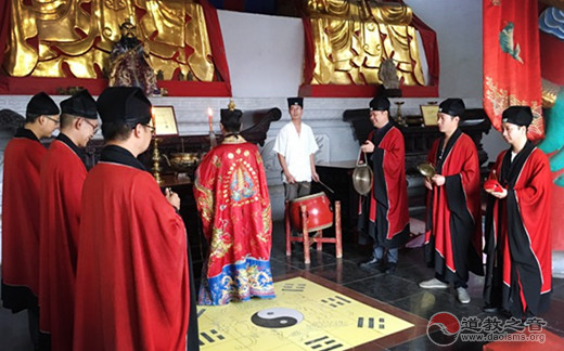 江苏省道教界举行纪念抗日战争胜利74周年祈福法会-道音文化