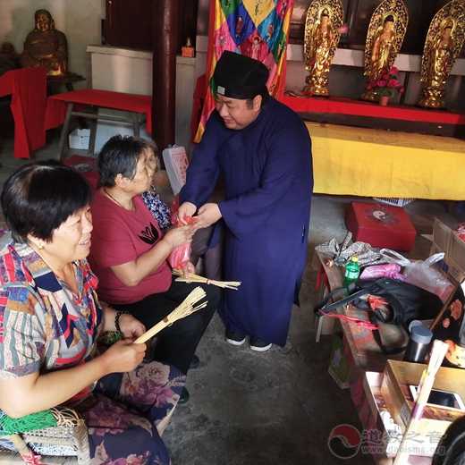 德清昌福宫道众中秋节前走访慰问烈士家属及大德居士-道音文化