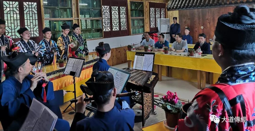 武汉市委副秘书长一行视察调研武汉大道观