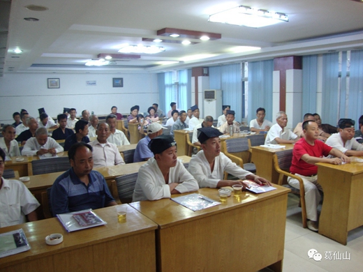 葛仙山举办庆祝中华人民共和国成立70周年摄影展