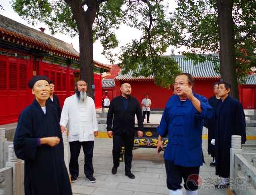 山西省道教协会副会长刘崇尧携省道协理事到居贤观进行参访交流