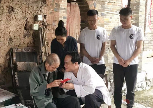 广西白石山三清观开展2019重阳敬老慰问活动-道音文化