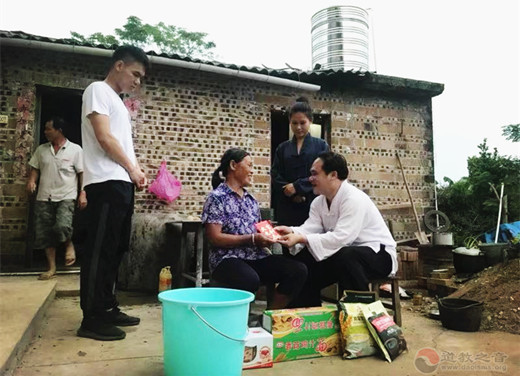 广西白石山三清观开展2019重阳敬老慰问活动-道音文化