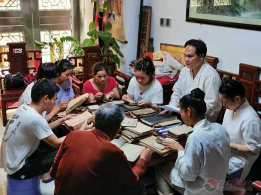 广西桂平市白石山三清观发现清代道教正一派授箓材料-道音文化