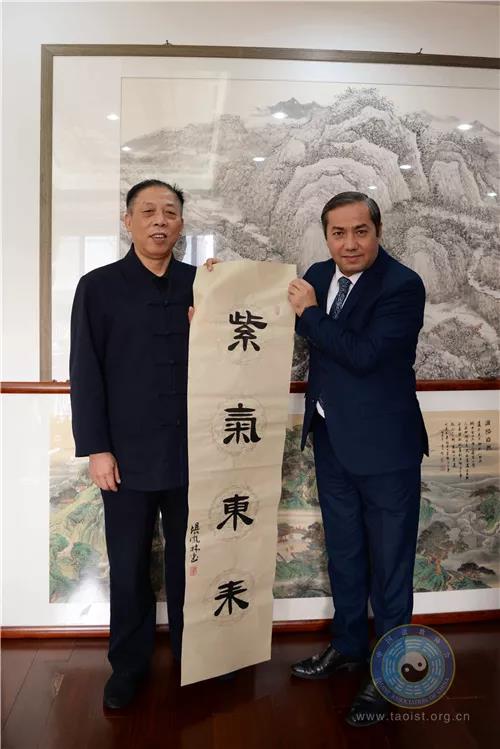 塔吉克斯坦驻华大使馆一等秘书穆哈默德·叶尕穆佐达拜访中国道教协会-道音文化