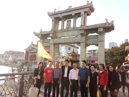 台中市文化局副局长曾能汀莅临朝宗宫参访-道音文化