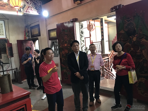 台中市文化局副局长曾能汀莅临朝宗宫参访-道音文化