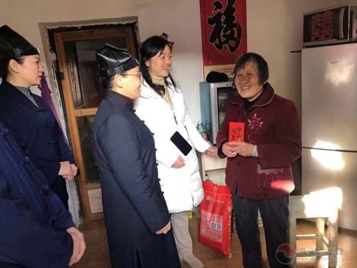 南昌市青云谱区道教协会春节走访慰问贫困群众献爱心-道音文化
