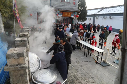 雁栖范各庄关公庙腊八施粥活动送祝福-道音文化
