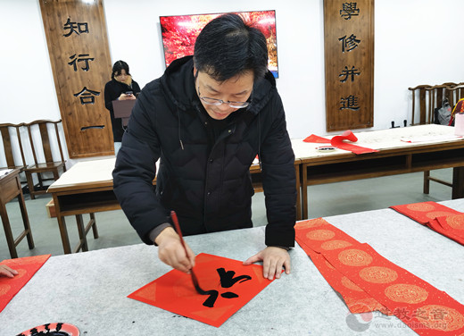 陕西省紫阳县真人宫举办2020年迎新春团拜会 