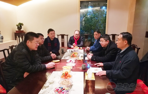 上海市委统战部领导除夕夜到上海城隍庙实地检查暂停对外开放后的应对情况-道音文化