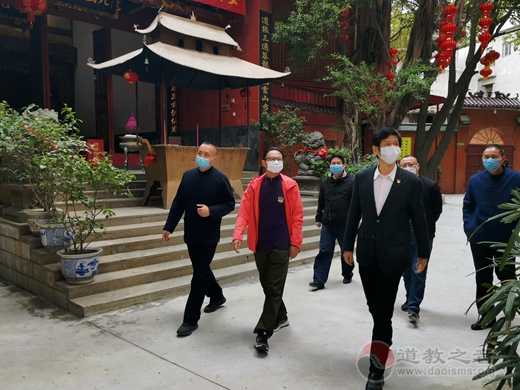 福建省委统战部副部长翁雄宇到福州九门局九仙君道院检查疫情防控工作-道音文化
