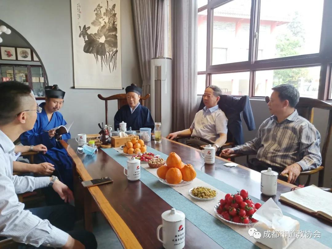 成都市民宗局副局长吴德华一行调研新津县老君山道观防疫及建设情况-道音文化