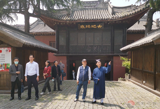 常州市武进区政协副主席单骏初调研白龙观-道音文化