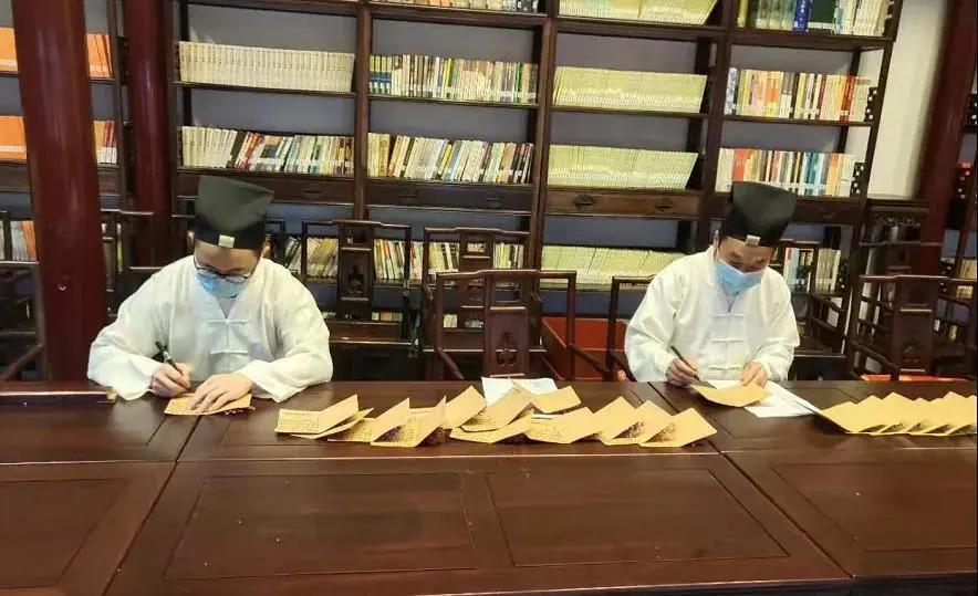 上海城隍庙慈爱功德会开展母亲节探望活动-道音文化