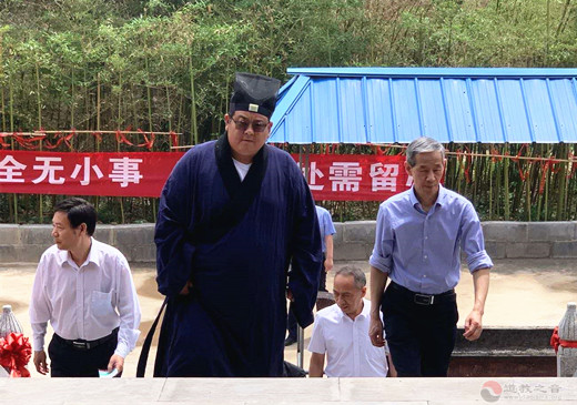 江苏省民宗委副主任缪文军检查徐州市铜山区关帝庙安全工作-道音文化
