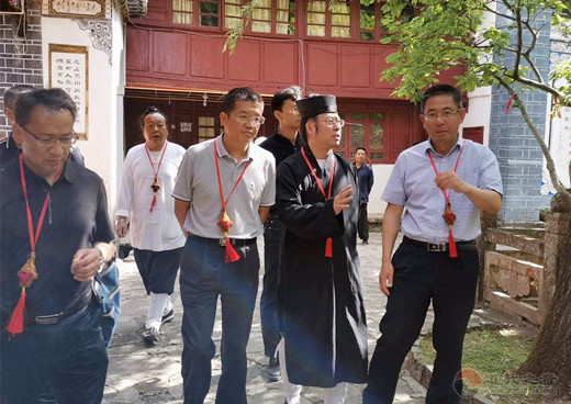 云南省政协一行到大理巍宝山调研-道音文化