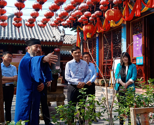 日照市委统战部副部长周全检查日照龙神庙工作-道音文化