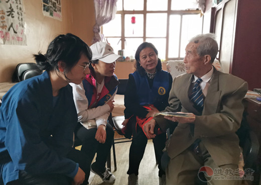 听阿姨爷叔讲童年 看繁荣富强论今朝-道音文化