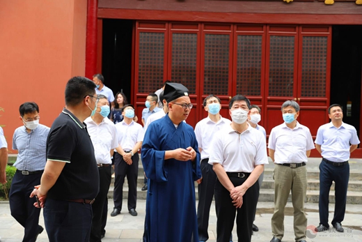 南通市委副书记沈雷一行莅临南通城隍庙调研督查安全工作及有序恢复开放常态化防控工作-道音文化