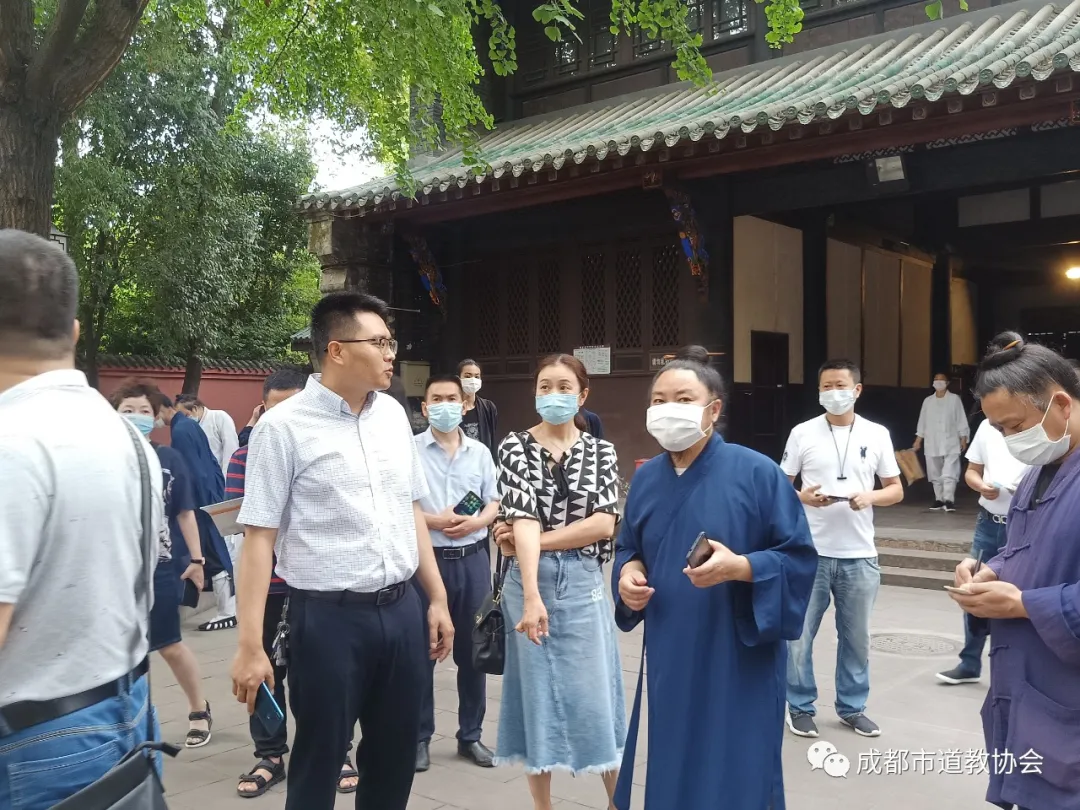 成都市青羊区防疫联合检查组一行现场查勘青羊宫道观恢复开放准备情况-道音文化