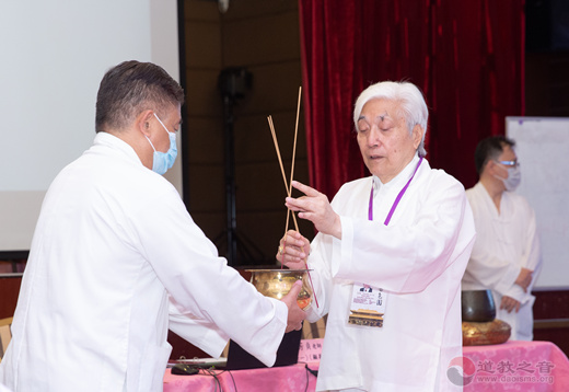 香港啬色园黄大仙祠本年度经忏科仪公开班开课