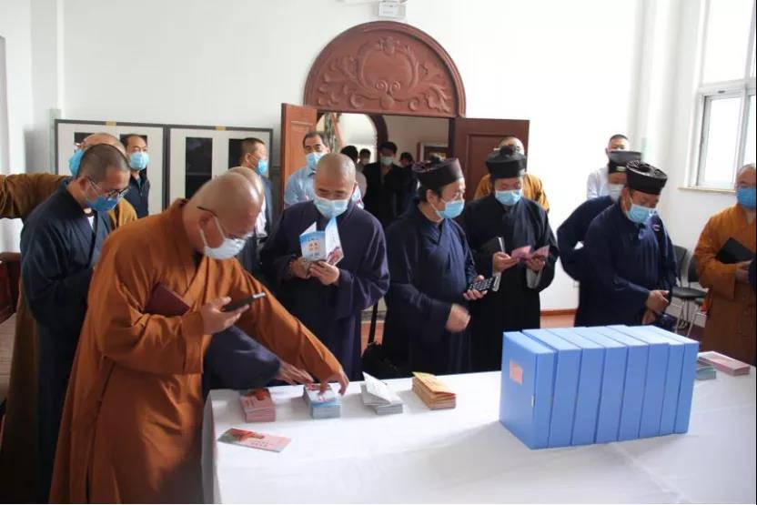 山东省青岛市五大宗教齐聚“一堂”组团跨界互观-道音文化