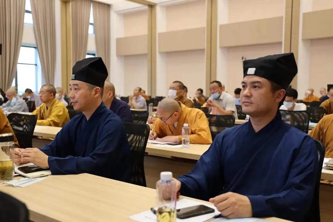 上海市奉贤区举办民族宗教政策法规宣传学习月培训班-道音文化