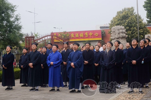 泰山灵应宫恢复开放并举行升国旗仪式-道音文化