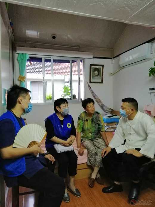 上海城隍庙慈爱功德会爱心桥公益活动正式恢复