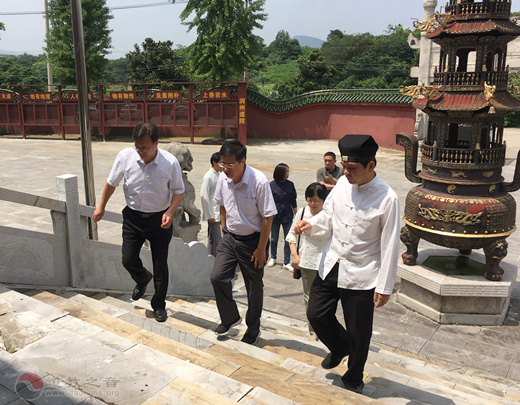 江苏省民宗委二级巡视员张全录检查镇江市润州道院安全整治及防疫工作-道音文化