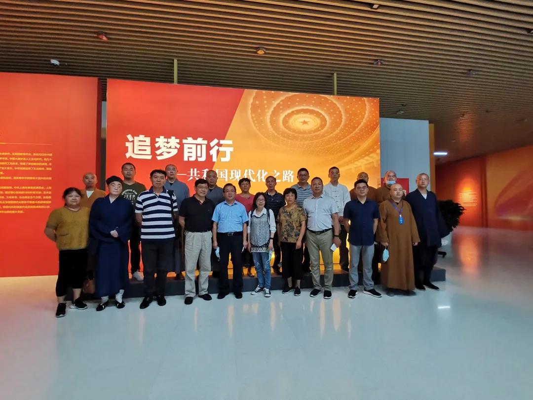 上海市金山区组织民族宗教界代表人士开展“四史” 学习教育