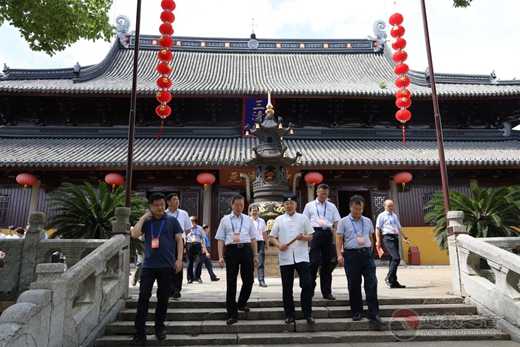 苏州市政协主席周伟强一行视察玄妙观