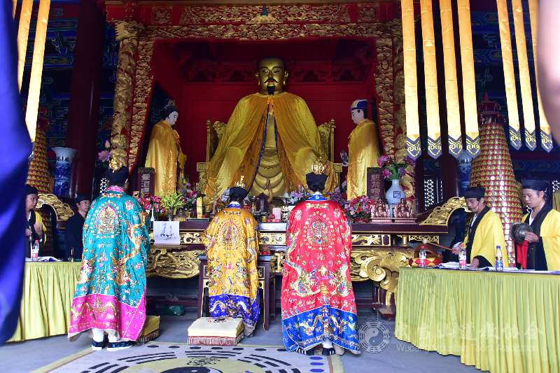 武当山静乐宫举行纪念抗战胜利75周年和平祈祷法会