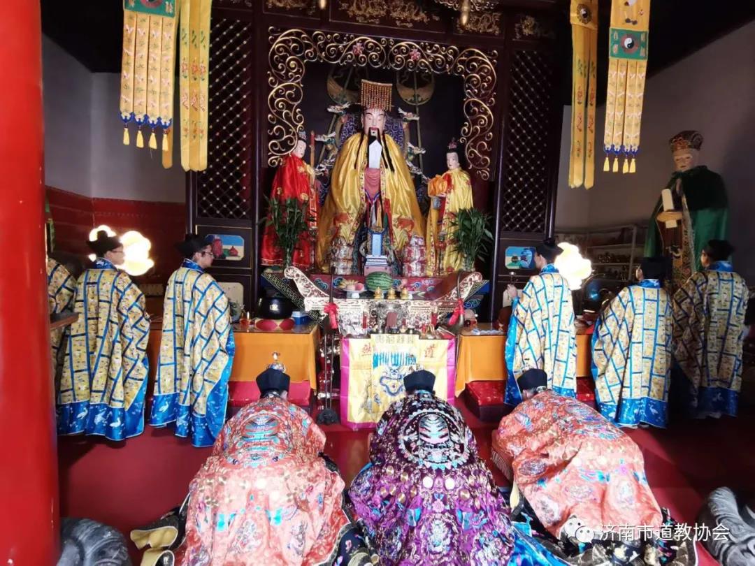 济南市道教协会举办纪念抗战胜利75周年和平祈祷法会
