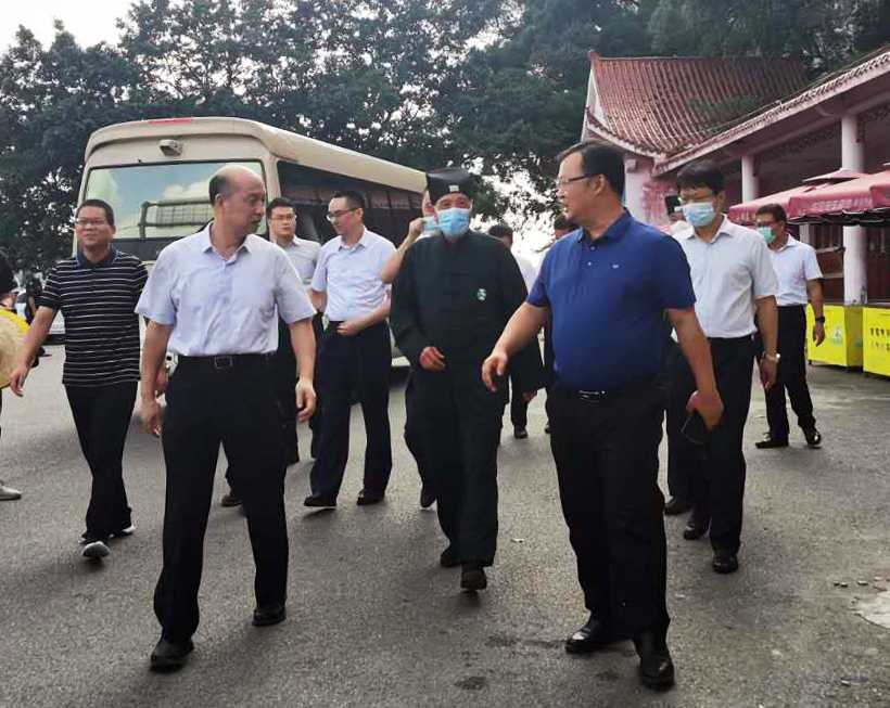 福建省副省长郑建闽一行调研检查福清石竹山道院疫情防控和有序开放工作