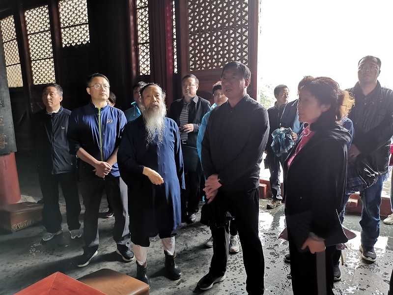 北京市宗教代表团拜会中国道教协会会长李光富道长