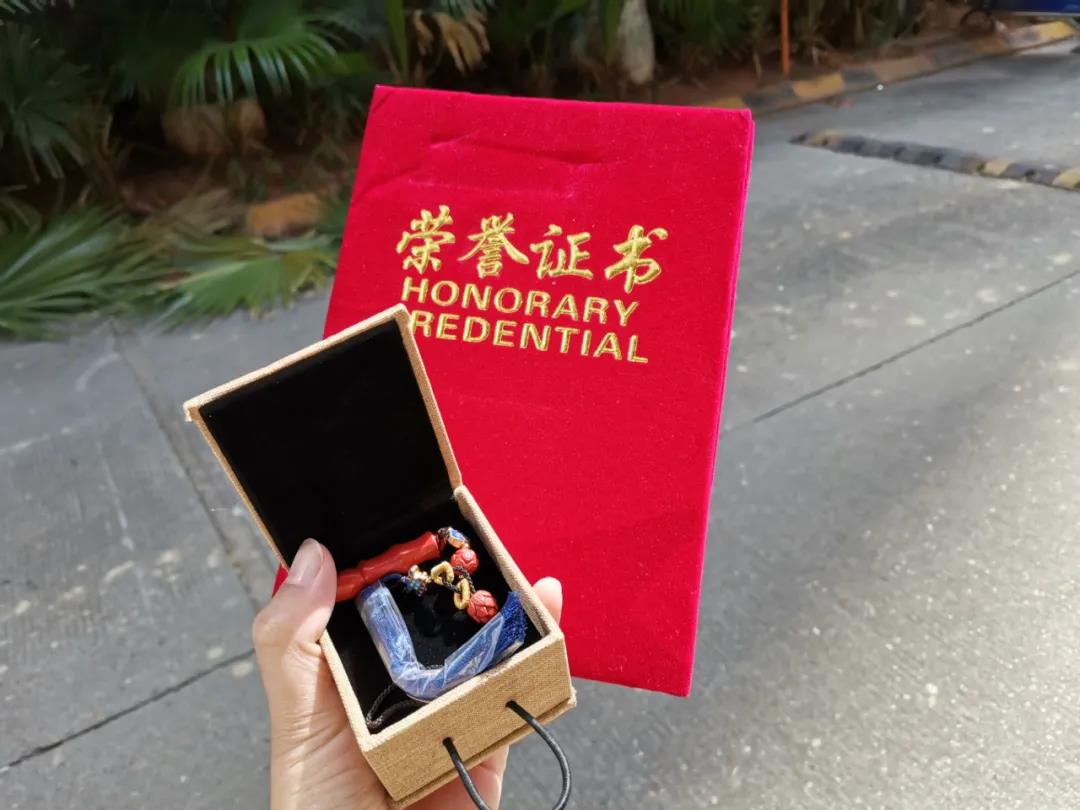 我们的征文活动结束啦！来看完整获奖名单！