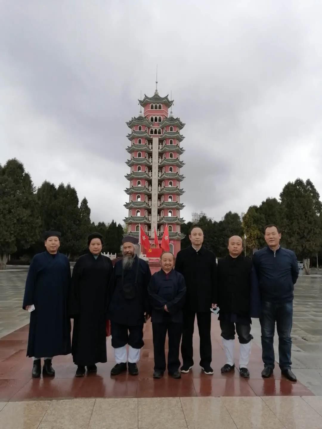 兰州市道教协会教职人员参观红军会师纪念馆