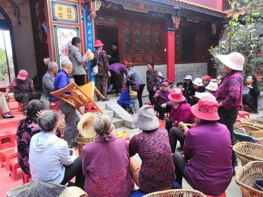 昭通正一道活动中心昭阳玄妙观、昆明三皇宫开展冬季敬老公益慈善活动