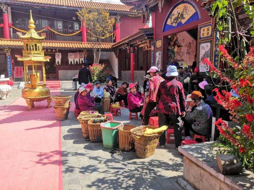 昭通正一道活动中心昭阳玄妙观、昆明三皇宫开展冬季敬老公益慈善活动