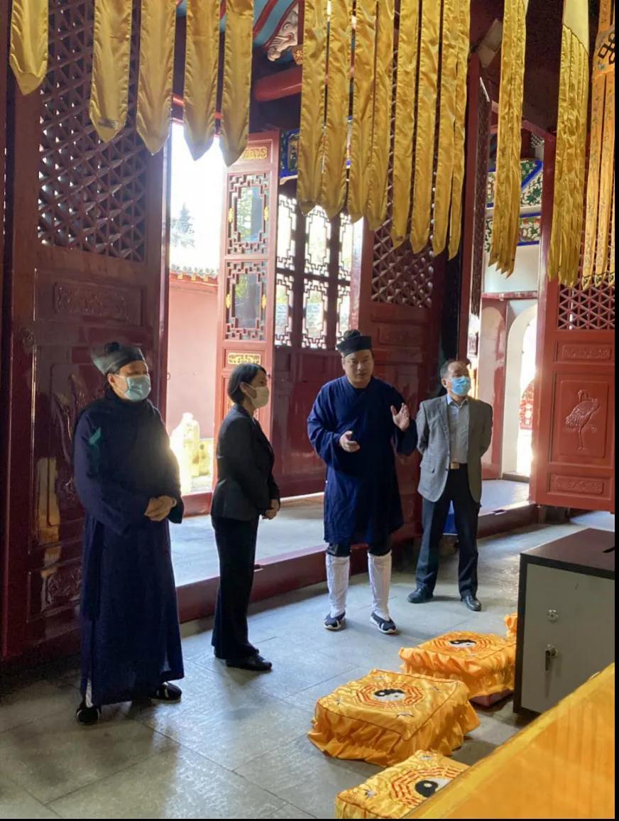 湖北省民宗委副主任吴红娅调研武汉长春观