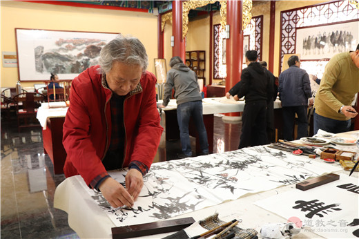 中国（崂山）道家书画院组织书画艺术家开展采风笔会活动