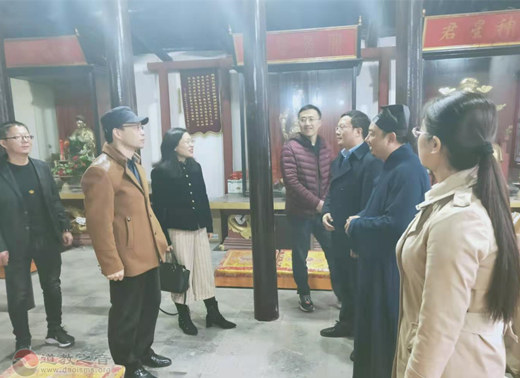 江苏省启东市政府领导到启东市道教协会和祟贞观调研